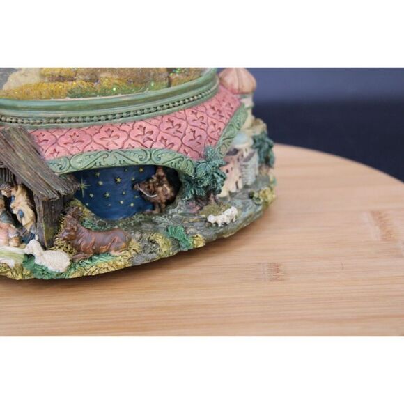 Grandeur Noel Illuminated Musical Water Globe With Revolving Base Collectors Ed - Picture 10 of 16